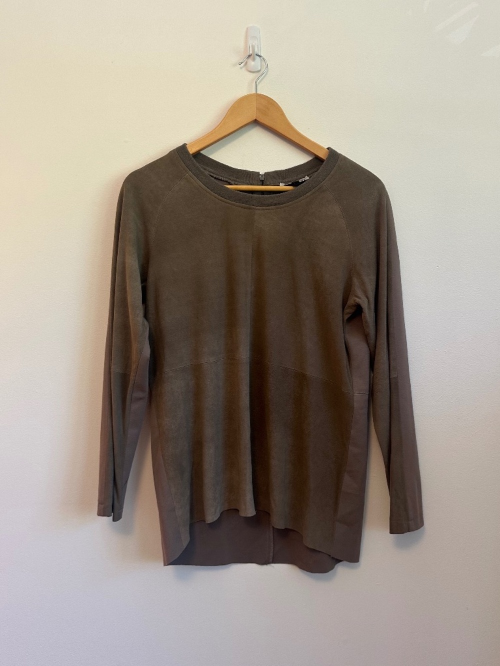 My Tribe Suede Front Long Sleeve Tunic in Brown | Size Medium
